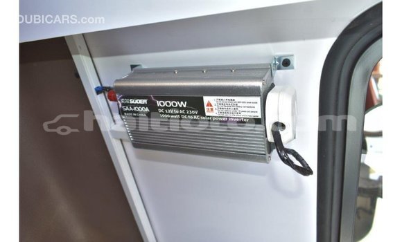 Acheter Import Voiture Toyota Land Cruiser Blanc à Import - Dubai, Artibonite Acheter Import Voiture Toyota Land Cruiser Blanc à Import - Dubai, Artibonite