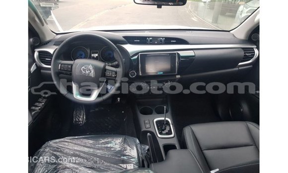 Acheter Import Voiture Toyota Hilux Autre à Import - Dubai, Artibonite Acheter Import Voiture Toyota Hilux Autre à Import - Dubai, Artibonite