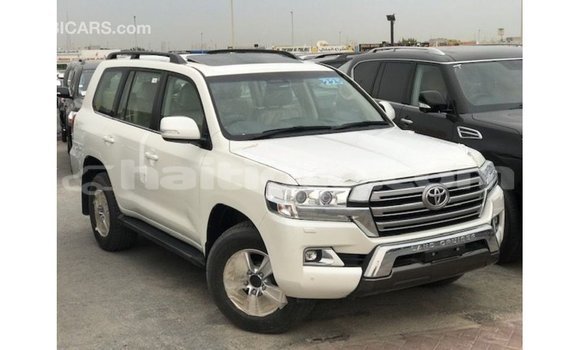 Acheter Import Voiture Toyota Land Cruiser Blanc à Import - Dubai, Artibonite Acheter Import Voiture Toyota Land Cruiser Blanc à Import - Dubai, Artibonite