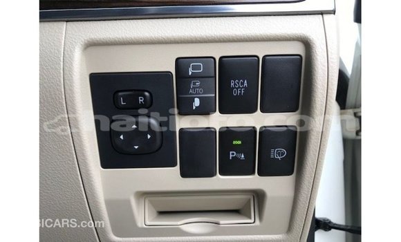 Acheter Import Voiture Toyota Land Cruiser Blanc à Import - Dubai, Artibonite Acheter Import Voiture Toyota Land Cruiser Blanc à Import - Dubai, Artibonite