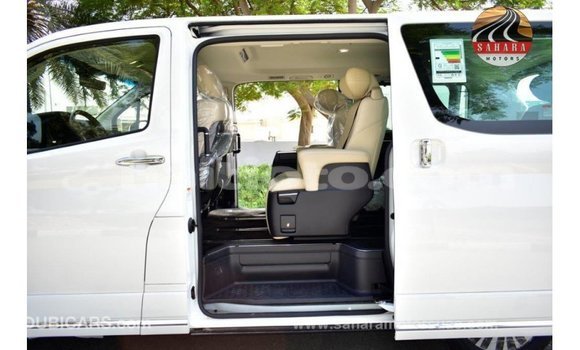 Acheter Import Voiture Toyota Granvia Blanc à Import - Dubai, Artibonite Acheter Import Voiture Toyota Granvia Blanc à Import - Dubai, Artibonite