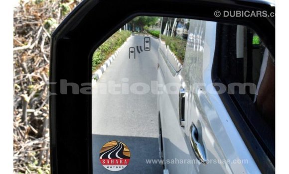 Acheter Import Voiture Toyota Granvia Blanc à Import - Dubai, Artibonite Acheter Import Voiture Toyota Granvia Blanc à Import - Dubai, Artibonite