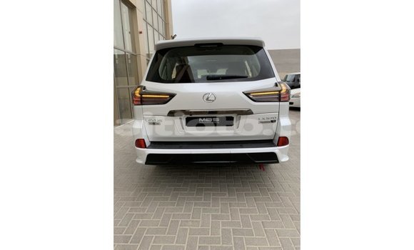 Acheter Import Voiture Lexus LX Blanc à Import - Dubai, Artibonite Acheter Import Voiture Lexus LX Blanc à Import - Dubai, Artibonite