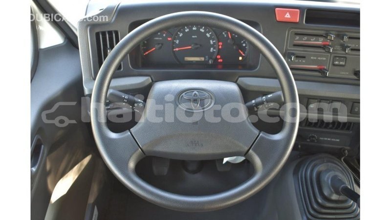 Big with watermark toyota coaster artibonite import dubai 2985