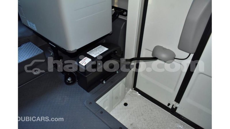 Big with watermark toyota coaster artibonite import dubai 2985