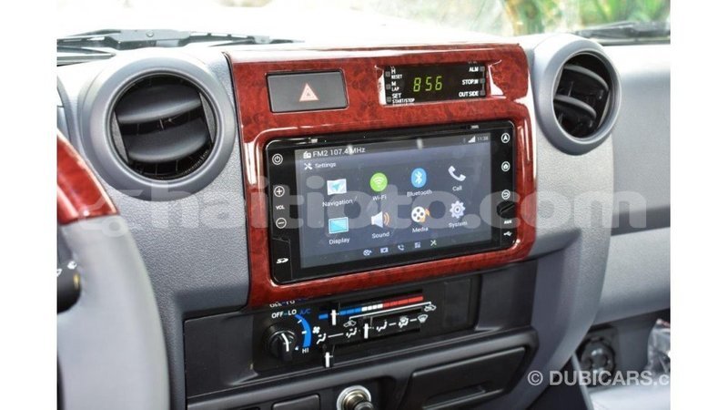 Big with watermark toyota land cruiser artibonite import dubai 2986