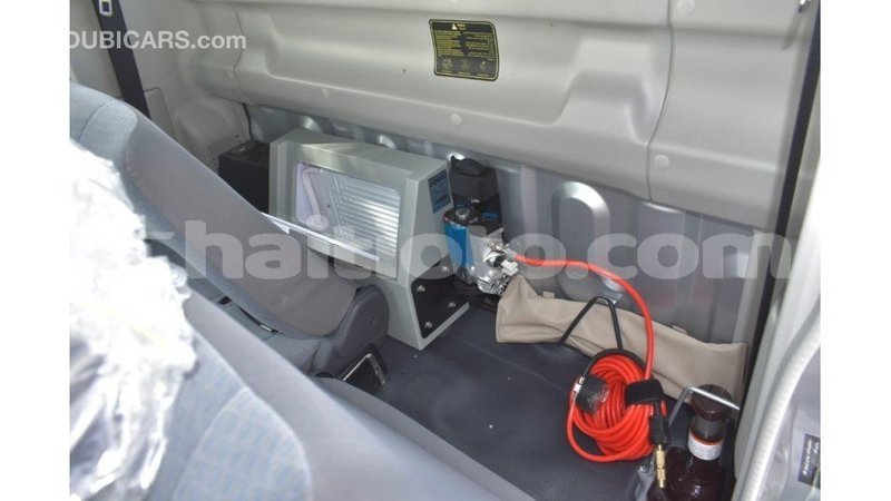 Big with watermark toyota land cruiser artibonite import dubai 2986