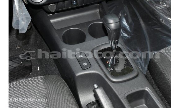 Acheter Import Voiture Toyota Hilux Blanc à Import - Dubai, Artibonite Acheter Import Voiture Toyota Hilux Blanc à Import - Dubai, Artibonite
