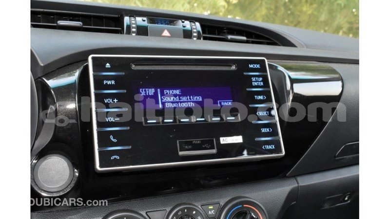 Big with watermark toyota hilux artibonite import dubai 2987