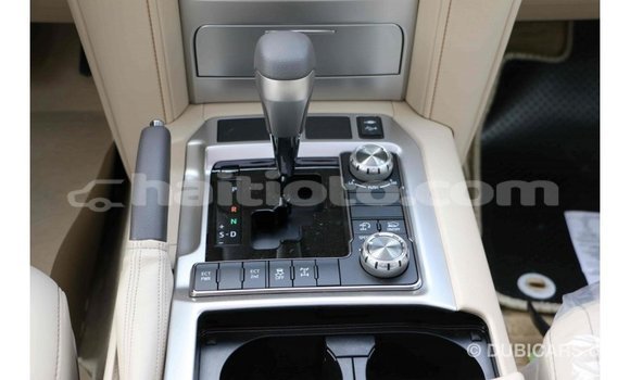Acheter Import Voiture Toyota Land Cruiser Noir à Import - Dubai, Artibonite Acheter Import Voiture Toyota Land Cruiser Noir à Import - Dubai, Artibonite