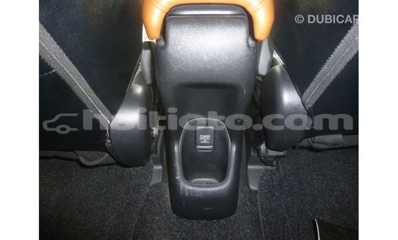 Acheter Import Voiture Honda Vezel Rouge à Import - Dubai, Artibonite Acheter Import Voiture Honda Vezel Rouge à Import - Dubai, Artibonite