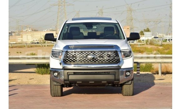 Acheter Import Voiture Toyota Tundra Blanc à Import - Dubai, Artibonite Acheter Import Voiture Toyota Tundra Blanc à Import - Dubai, Artibonite