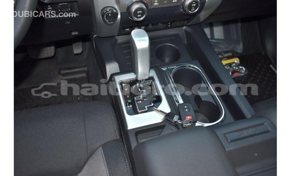 Acheter Import Voiture Toyota Tundra Blanc à Import - Dubai, Artibonite Acheter Import Voiture Toyota Tundra Blanc à Import - Dubai, Artibonite