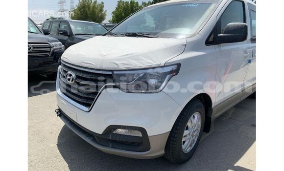 Acheter Import Voiture Hyundai Accent Blanc à Import - Dubai, Artibonite Acheter Import Voiture Hyundai Accent Blanc à Import - Dubai, Artibonite