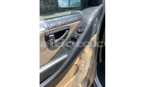 Acheter Import Voiture Hyundai Accent Blanc à Import - Dubai, Artibonite Acheter Import Voiture Hyundai Accent Blanc à Import - Dubai, Artibonite