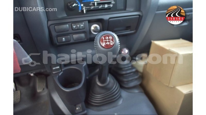 Big with watermark toyota land cruiser artibonite import dubai 2996
