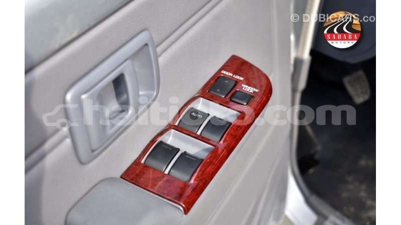 Big with watermark toyota land cruiser artibonite import dubai 2996