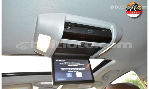 Acheter Import Voiture Toyota Sequoia Blanc à Import - Dubai, Artibonite Acheter Import Voiture Toyota Sequoia Blanc à Import - Dubai, Artibonite