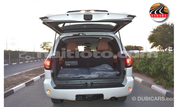 Acheter Import Voiture Toyota Sequoia Blanc à Import - Dubai, Artibonite Acheter Import Voiture Toyota Sequoia Blanc à Import - Dubai, Artibonite