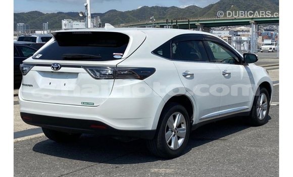Acheter Import Voiture Toyota Harrier Blanc à Import - Dubai, Artibonite Acheter Import Voiture Toyota Harrier Blanc à Import - Dubai, Artibonite