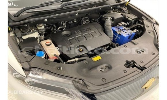 Acheter Import Voiture Toyota Harrier Blanc à Import - Dubai, Artibonite Acheter Import Voiture Toyota Harrier Blanc à Import - Dubai, Artibonite