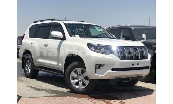 Acheter Import Voiture Toyota Prado Blanc à Import - Dubai, Artibonite Acheter Import Voiture Toyota Prado Blanc à Import - Dubai, Artibonite