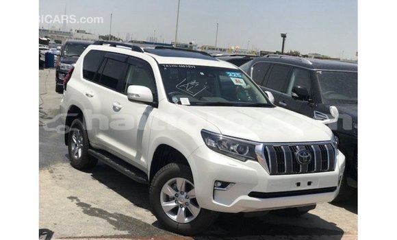 Acheter Import Voiture Toyota Prado Blanc à Import - Dubai, Artibonite Acheter Import Voiture Toyota Prado Blanc à Import - Dubai, Artibonite