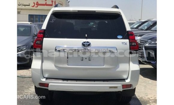 Acheter Import Voiture Toyota Prado Blanc à Import - Dubai, Artibonite Acheter Import Voiture Toyota Prado Blanc à Import - Dubai, Artibonite