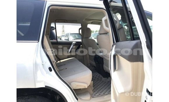 Acheter Import Voiture Toyota Prado Blanc à Import - Dubai, Artibonite Acheter Import Voiture Toyota Prado Blanc à Import - Dubai, Artibonite