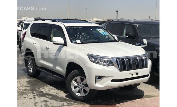 Acheter Import Voiture Toyota Prado Blanc à Import - Dubai, Artibonite Acheter Import Voiture Toyota Prado Blanc à Import - Dubai, Artibonite