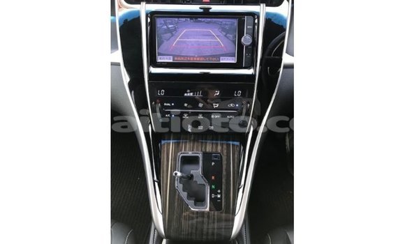 Acheter Import Voiture Toyota Harrier Rouge à Import - Dubai, Artibonite Acheter Import Voiture Toyota Harrier Rouge à Import - Dubai, Artibonite