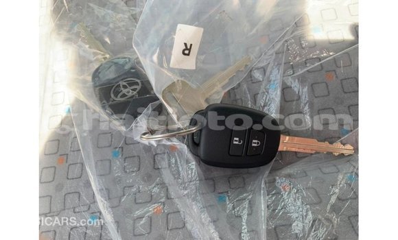 Acheter Import Voiture Toyota Hiace Blanc à Import - Dubai, Artibonite Acheter Import Voiture Toyota Hiace Blanc à Import - Dubai, Artibonite