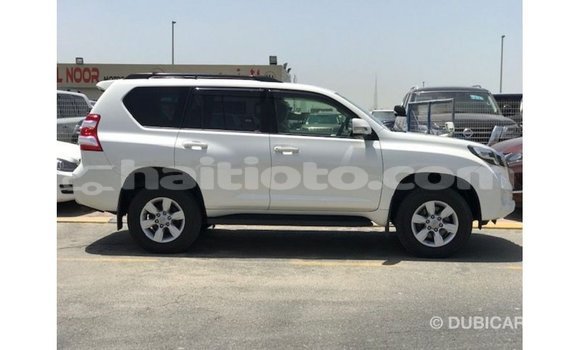 Acheter Import Voiture Toyota Prado Blanc à Import - Dubai, Artibonite Acheter Import Voiture Toyota Prado Blanc à Import - Dubai, Artibonite