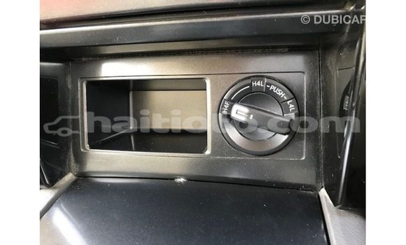 Acheter Import Voiture Toyota Prado Blanc à Import - Dubai, Artibonite Acheter Import Voiture Toyota Prado Blanc à Import - Dubai, Artibonite