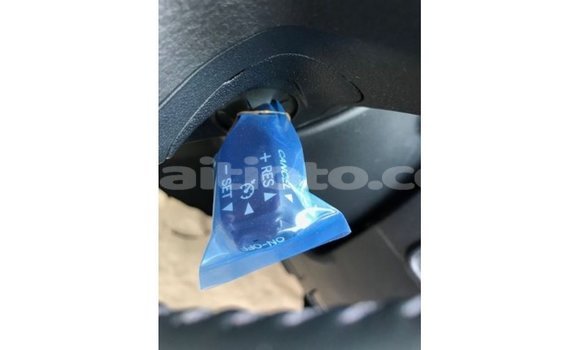 Acheter Import Voiture Toyota Prado Autre à Import - Dubai, Artibonite Acheter Import Voiture Toyota Prado Autre à Import - Dubai, Artibonite