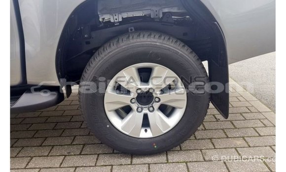 Buy Import Toyota Hilux Brown Car in Import - Dubai in Artibonite Buy Import Toyota Hilux Brown Car in Import - Dubai in Artibonite