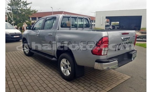 Buy Import Toyota Hilux Brown Car in Import - Dubai in Artibonite Buy Import Toyota Hilux Brown Car in Import - Dubai in Artibonite