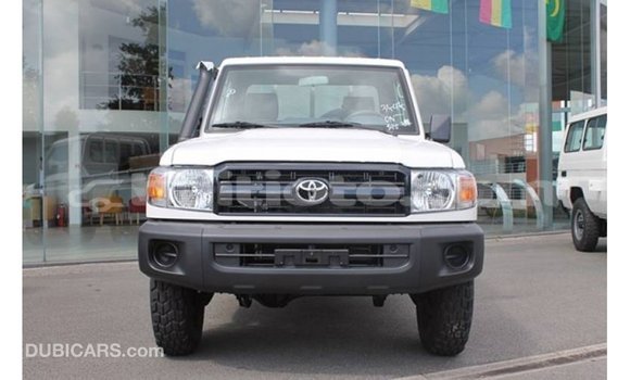 Buy Import Toyota Land Cruiser White Car in Import - Dubai in Artibonite Buy Import Toyota Land Cruiser White Car in Import - Dubai in Artibonite