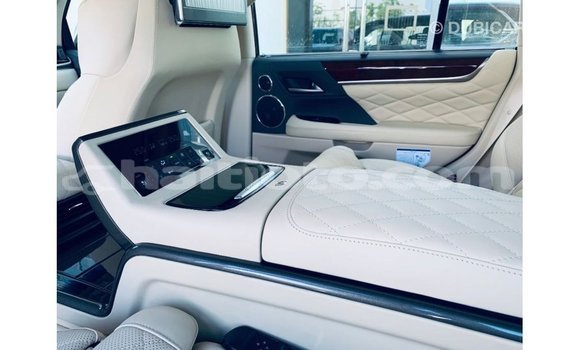 Acheter Import Voiture Lexus LX Rouge à Import - Dubai, Artibonite Acheter Import Voiture Lexus LX Rouge à Import - Dubai, Artibonite