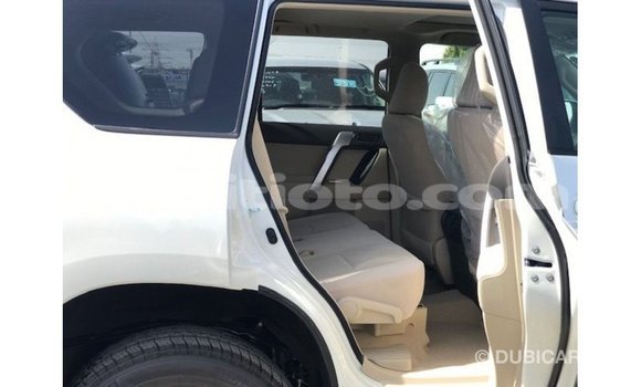 Acheter Import Voiture Toyota Prado Blanc à Import - Dubai, Artibonite Acheter Import Voiture Toyota Prado Blanc à Import - Dubai, Artibonite