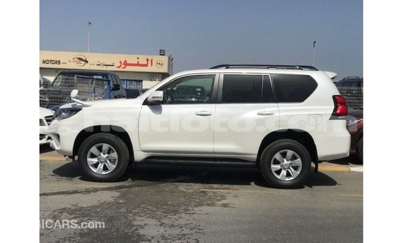 Acheter Import Voiture Toyota Prado Blanc à Import - Dubai, Artibonite Acheter Import Voiture Toyota Prado Blanc à Import - Dubai, Artibonite