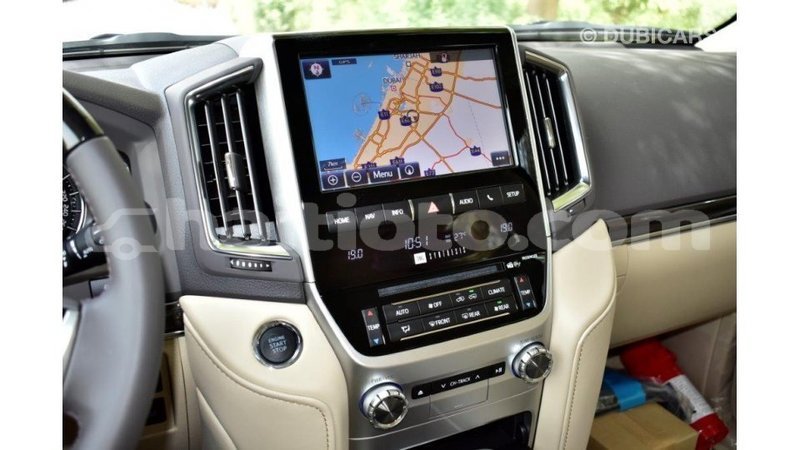 Big with watermark toyota land cruiser artibonite import dubai 3040