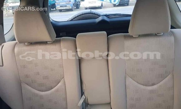 Acheter Import Utilitaire Toyota HiAce Marron à Import - Dubai, Artibonite Acheter Import Utilitaire Toyota HiAce Marron à Import - Dubai, Artibonite