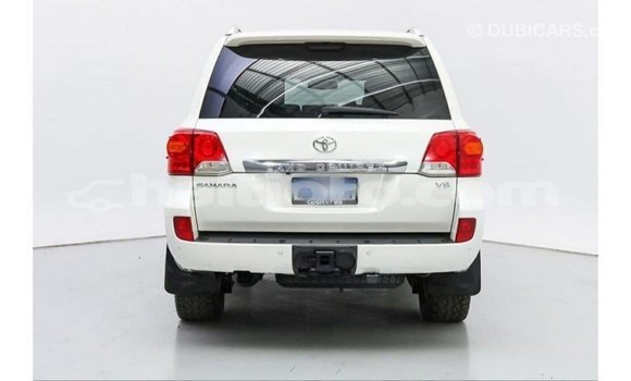 Acheter Import Voiture Toyota Land Cruiser Blanc à Import - Dubai, Artibonite Acheter Import Voiture Toyota Land Cruiser Blanc à Import - Dubai, Artibonite