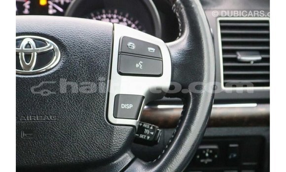 Acheter Import Voiture Toyota Land Cruiser Blanc à Import - Dubai, Artibonite Acheter Import Voiture Toyota Land Cruiser Blanc à Import - Dubai, Artibonite