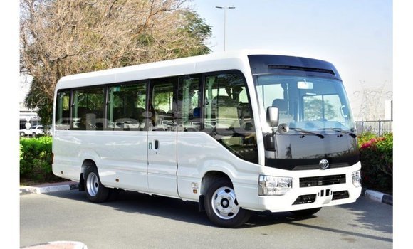 Acheter Import Voiture Toyota Coaster Blanc à Import - Dubai, Artibonite Acheter Import Voiture Toyota Coaster Blanc à Import - Dubai, Artibonite
