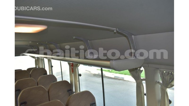 Big with watermark toyota coaster artibonite import dubai 3044