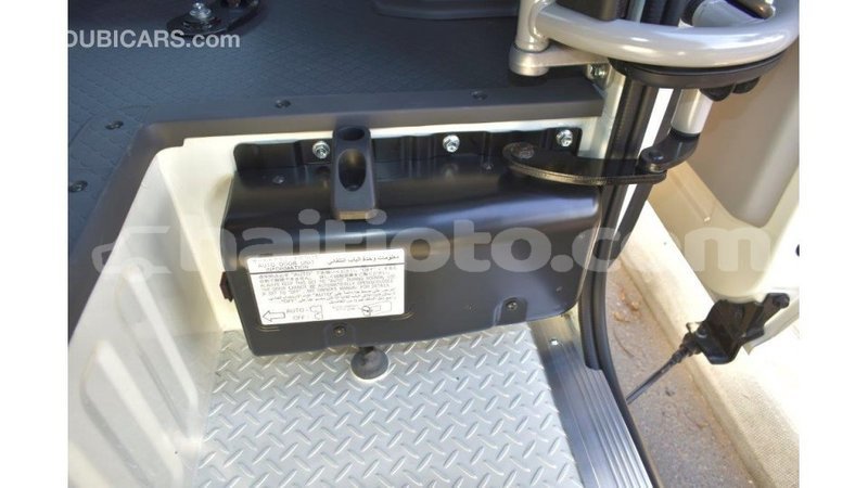 Big with watermark toyota coaster artibonite import dubai 3044