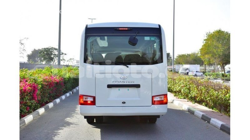 Big with watermark toyota coaster artibonite import dubai 3044