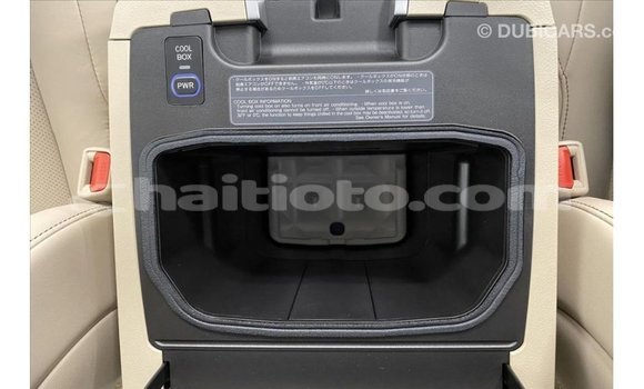 Acheter Import Voiture Toyota Land Cruiser Blanc à Import - Dubai, Artibonite Acheter Import Voiture Toyota Land Cruiser Blanc à Import - Dubai, Artibonite